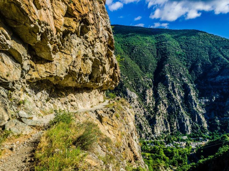 Gite Le Canigou 3* Dans Un Mas Typique Catalan Прад Екстериор снимка